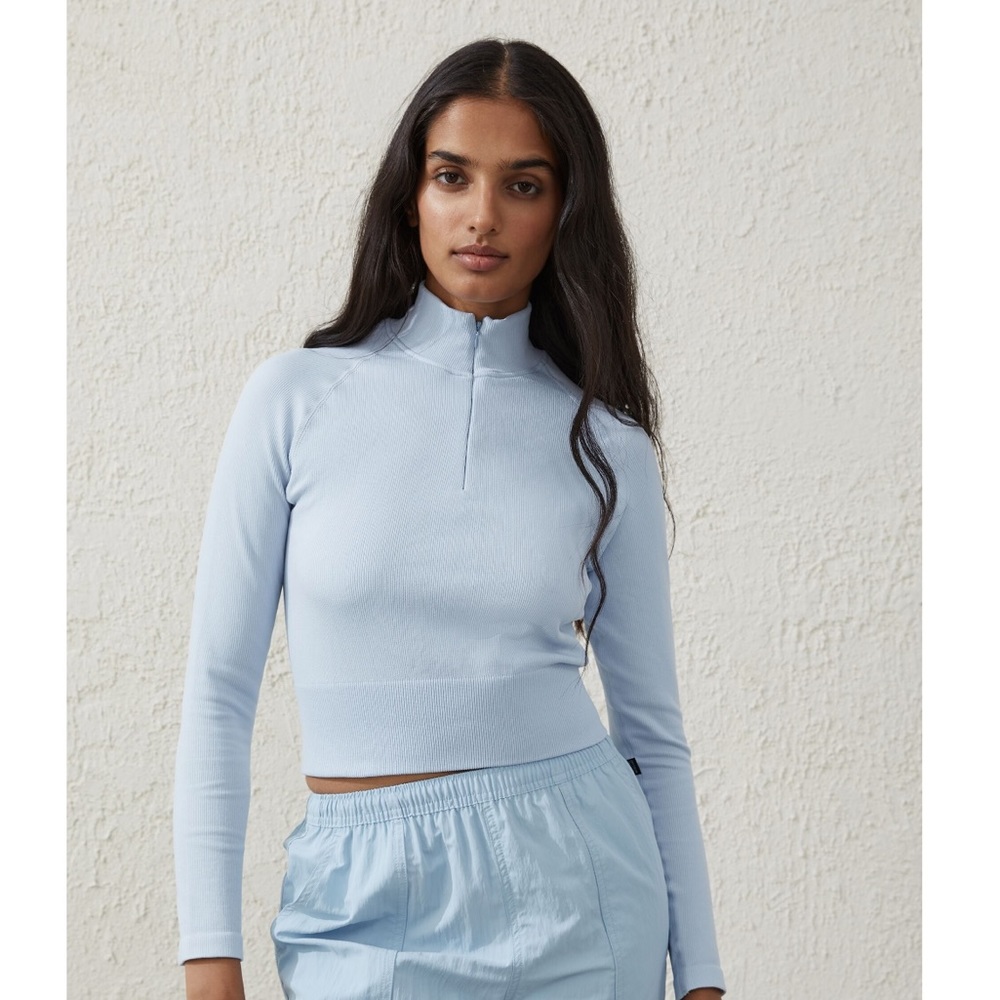NWT Cotton On Seamless Zip Front Long Sleeve Top, Small, Light Blue